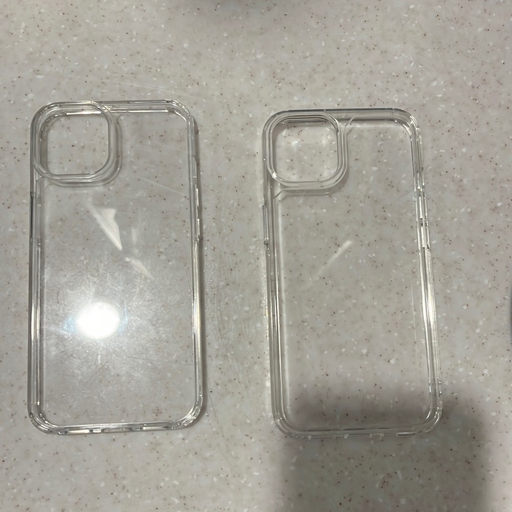 2 slim clear cases for the iPhone 13 only (6.1)